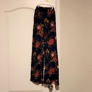 Sky and Sparrow floral pants